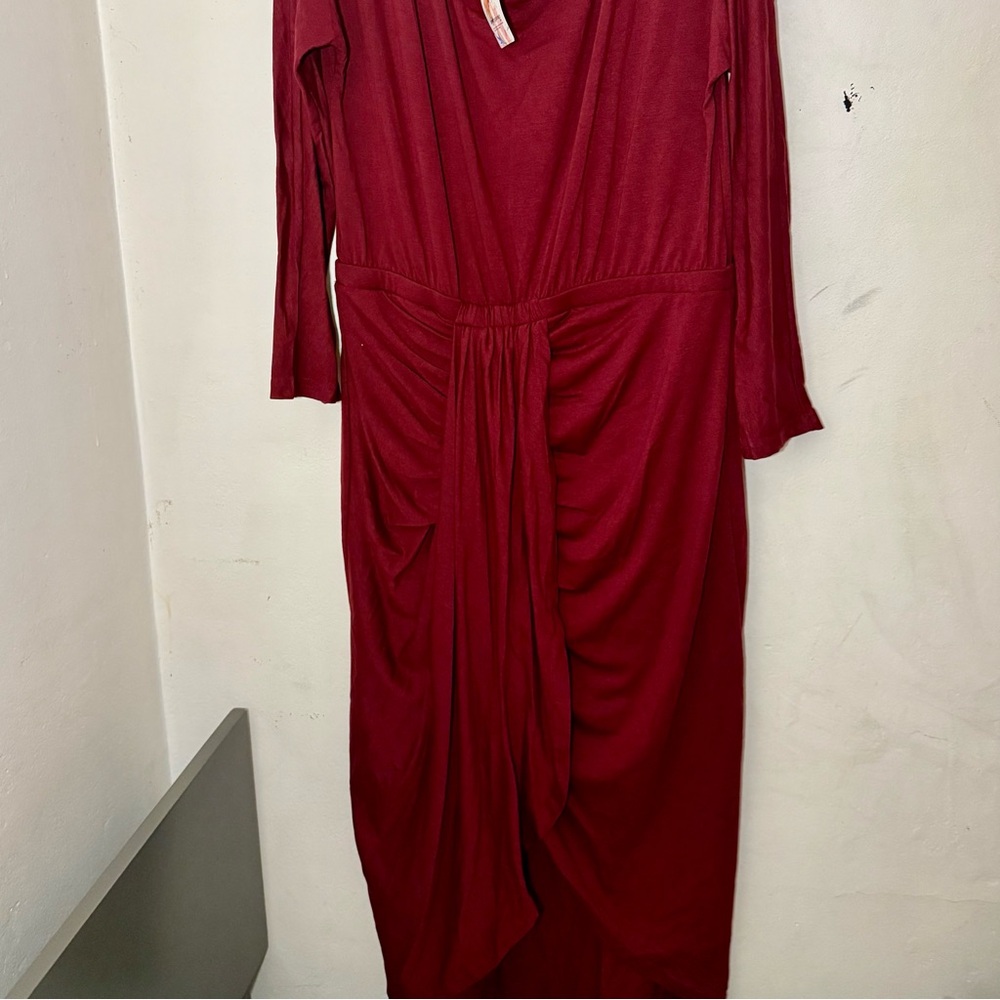 Elegant Red Women's Dress size XL NWT pretty garden